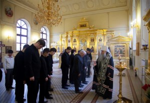 Вечернее богослужение на Архиерейском подворье — храме во имя святого апостола и евангелиста Иоанна Богослова при Саратовской православной духовной семинарии