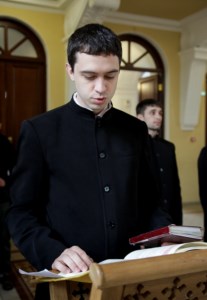 Царские часы на Архиерейском подворье — храме во имя святого апостола и евангелиста Иоанна Богослова при Саратовской православной духовной семинарии