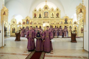 Божественная литургия в храме в честь Рождества Христова г.Саратова