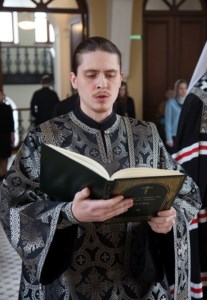 Царские часы на Архиерейском подворье — храме во имя святого апостола и евангелиста Иоанна Богослова при Саратовской православной духовной семинарии