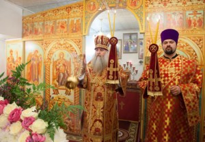 Божественная литургия в храме во имя святой блаженной Матроны Московской п.Красный Октябрь Саратовского района
