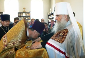 Божественная литургия в храме святых первоверховных апостолов Петра и Павла г. Красноармейска