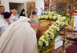 Божественная литургия в храме Преображения Господня Покровского женского монастыря г. Балашова