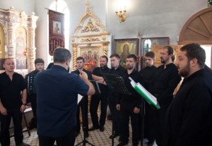 Божественная литургия в храме во имя святых первоверховных апостолов Петра и Павла г. Аткарска