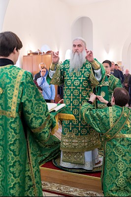 Божественная литургия в храме преподобного Сергия Радонежского г. Саратова