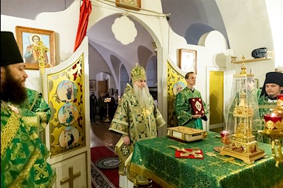 Божественная литургия в Спасо-Преображенском мужском монастыре г. Саратова