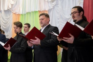 Архиерейский хор Саратовской митрополии выступил в исправительной колонии