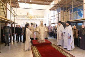 Божественная литургия в Свято-Никольском мужском монастыре г. Саратова