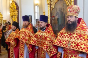 Божественная литургия в храме великомученика Георгия Победоносца г. Саратова