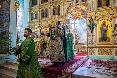 Божественная литургия в храме Сошествия Святого Духа г. Саратова