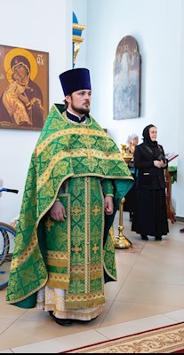 Митрополит Игнатий совершил Божественную литургию в Свято-Сергиевском женском монастыре села Алексеевка Базарно-Карабулакского района