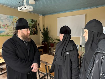 Митрополит Игнатий посетил Успенский храм г. Покровска