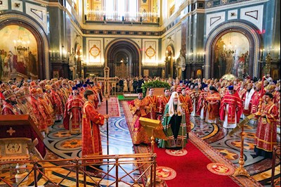 Митрополит Игнатий принял участие в Божественной литургии в Храме Христа Спасителя