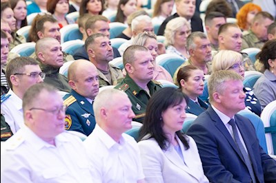 Митрополит Игнатий принял участие в торжественном мероприятии ко Дню России