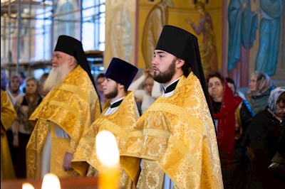Митрополит Игнатий совершил Божественную литургию в Свято-Никольском мужском монастыре г. Саратова