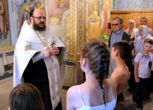 В Свято-Троицком соборе приняли крещение воспитанники центра «Возвращение»