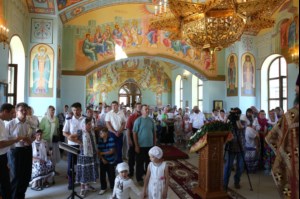 Митрополит Лонгин совершил Великое освящение Вознесенского храма Вознесенско-Пантелеимоновской церкви с. Усть-Курдюм