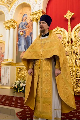 Митрополит Игнатий совершил Божественную литургию в соборном храме святителя Спиридона Тримифунтского г. Саратова