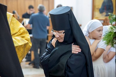 Митрополит Игнатий совершил Божественную литургию в Свято-Алексиевском женском монастыре г. Саратова