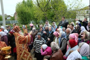 Чин Великого освящения и Божественная литургия в храме в честь Владимирской иконы Божией Матери Владимирского женского монастыря г. Вольска