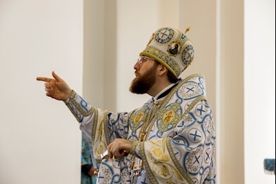 Митрополит Игнатий совершил Божественную литургию в храме святого апостола и евангелиста Иоанна Богослова с. Казанла Базарно-Карабулакского района