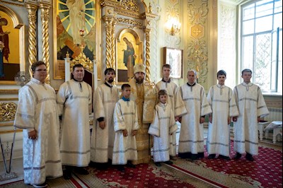 Митрополит Игнатий совершил Божественную литургию в Покровском соборе г. Саратова