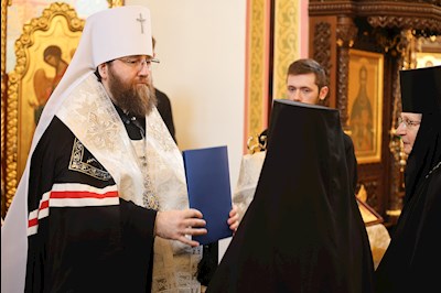 Митрополит Игнатий совершил постриги в Иоанновском женском монастыре