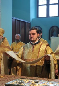 Архиепископ Элистинский и Калмыцкий Юстиниан совершил Божественную литургию в Духосошественском кафедральном соборе города Саратова