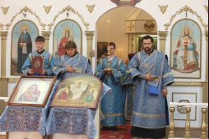 Божественная литургия в храме в честь Покрова Пресвятой Богородицы р.п. Новые Бурасы