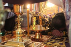 Божественная литургия в кафедральном соборе Казанской иконы Божией Матери г. Элисты
