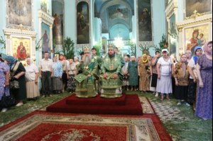 Божественная литургия в храме Сошествия Святого Духа г. Саратова