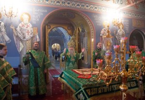 Божественная литургия в Свято-Троицком кафедральном соборе г.Саратова