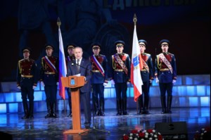 Митрополит Лонгин принял участие в торжественном мероприятии, посвященном Дню народного единства