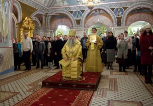 Божественная литургия и новогодний молебен в Свято-Троицком кафедральном соборе города Саратова
