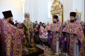 Божественная литургия в храме во имя святого великомученика Георгия Победоносца г.Саратова