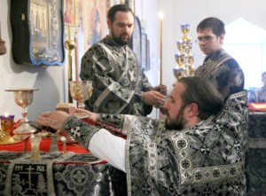 Литургия Преждеосвященных Даров в храме во имя святителя Тихона, Епископа Воронежского, Задонского чудотворца г.Саратова