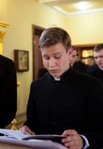 Вечернее богослужение на Архиерейском подворье — храме во имя святого апостола и евангелиста Иоанна Богослова при Саратовской православной духовной семинарии