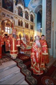 Всенощное бдение в Духосошественском кафедральном соборе Саратова