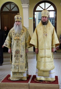 Божественная литургия на Архиерейском подворье — храме во имя святого апостола и евангелиста Иоанна Богослова при Саратовской православной духовной семинарии