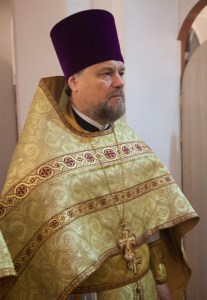 Божественная литургия в храме во имя святых первоверховных апостолов Петра и Павла г.Красноармейска