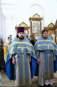 Божественная литургия на Архиерейском подворье – храме в честь иконы Божией Матери «Утоли моя печали» г.Саратова