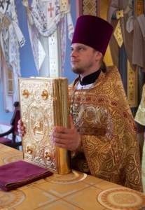 Божественная литургия в Свято-Троицком кафедральном соборе г.Саратова