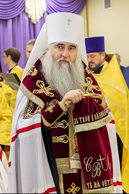 Митрополит Лонгин освятил новое здание детского сада в Татищево