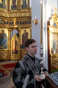 Великое повечерие с чтением канона преподобного Андрея Критского в храме великомученика Георгия Победоносца г. Саратова