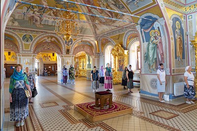 Божественная литургия в Свято-Троицком кафедральном соборе г. Саратова