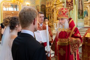 Таинство Венчания в Покровском храме г. Саратова