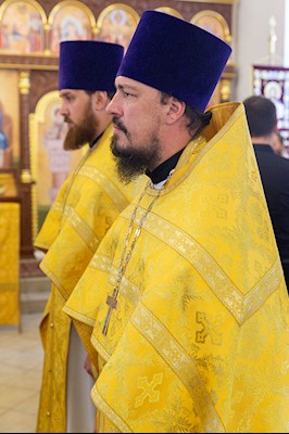Епископ Манхэттенский Николай совершил Божественную литургию в храме святителя Николая Японского г. Саратова