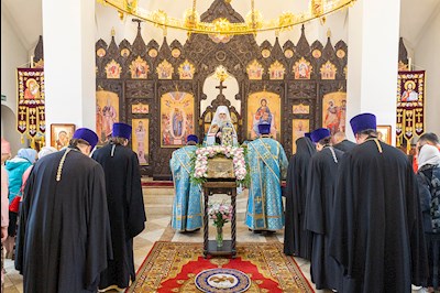 Божественная литургия в храма в честь иконы Божией Матери «Всех скорбящих Радость» г. Саратова