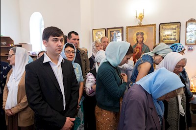 Божественная литургия в храме в честь Владимирской иконы Божией Матери с. Багаевка