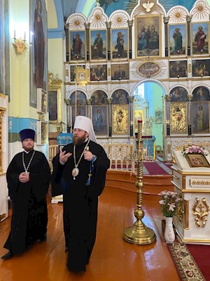Митрополит Игнатий посетил Казанский храм Петровска